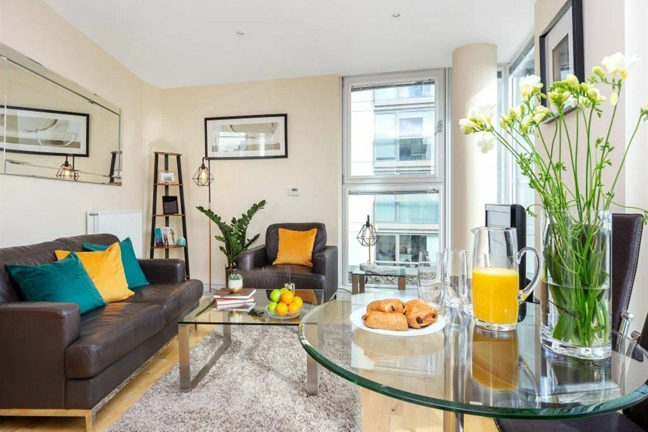 Luxurious Lanterns Court Two-bedrooms Hotel Londres